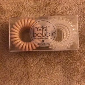 NWT invisi bobble traceless hair ring. Set of 6.
